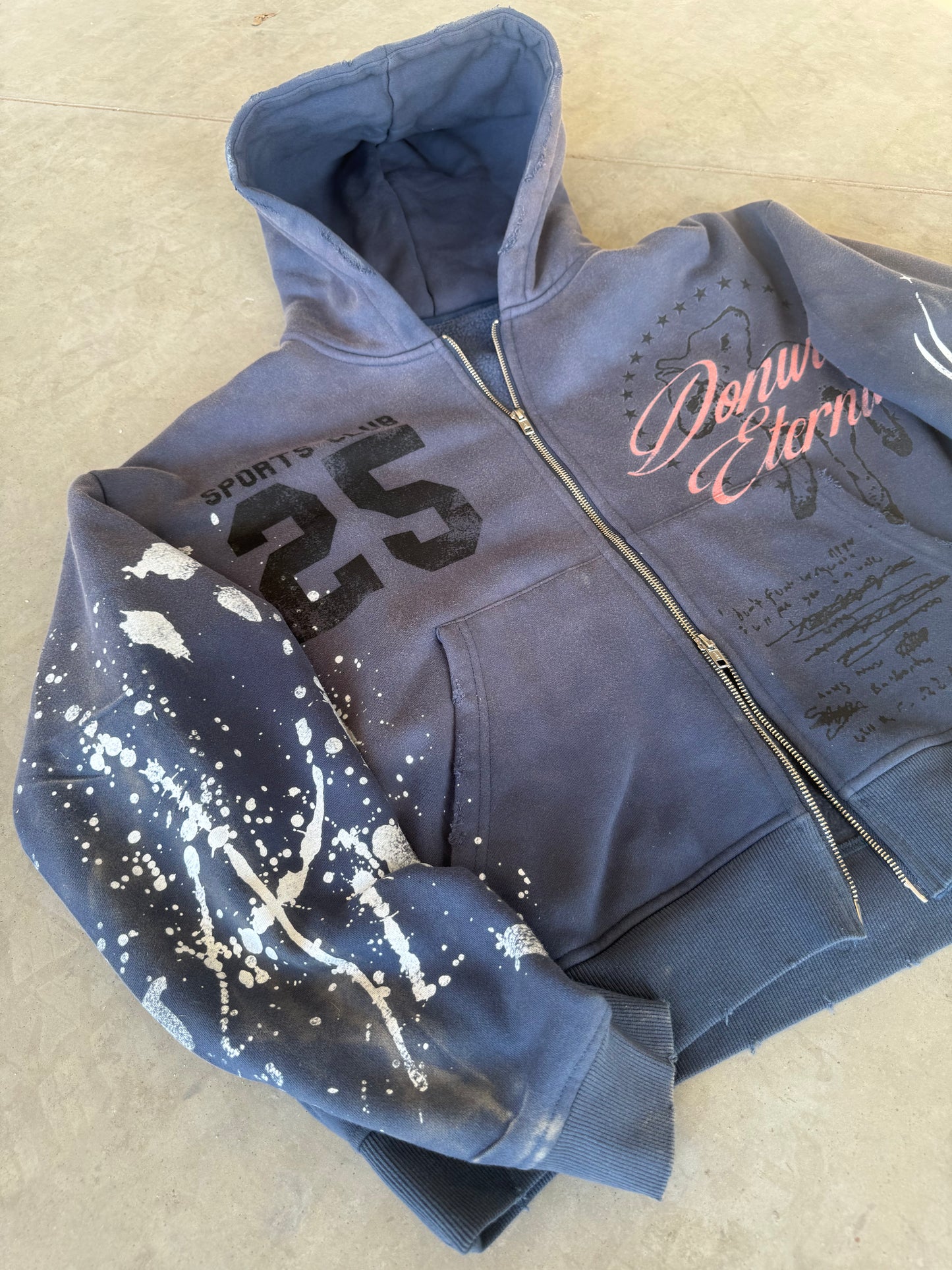 DE Distressed Hoodie